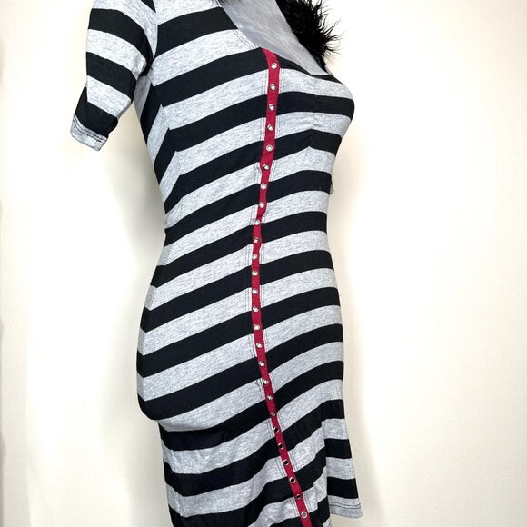 Shrinkle Fur Skull Hoodie Dress Small Black Gray Striped Studded y2k Punk Goth - Picture 14 of 14